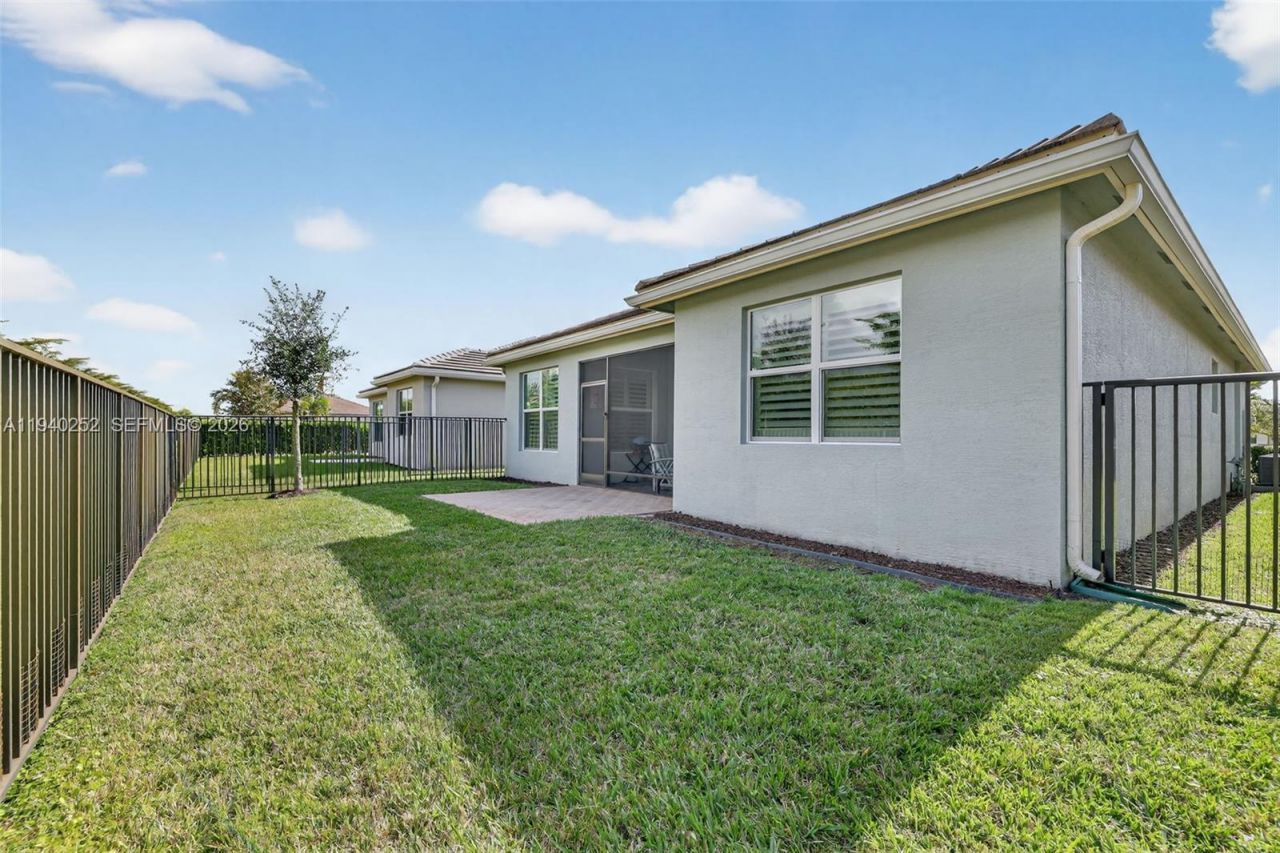 16699 SW Osprey Falls Way, Port Saint Lucie, FL 34987 Photo