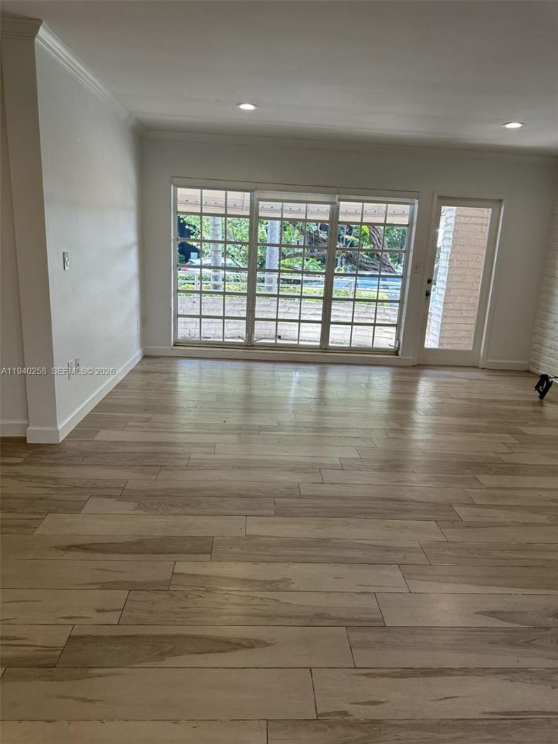 60 Park Dr , Unit B, Bal Harbour, FL 33154 Photo