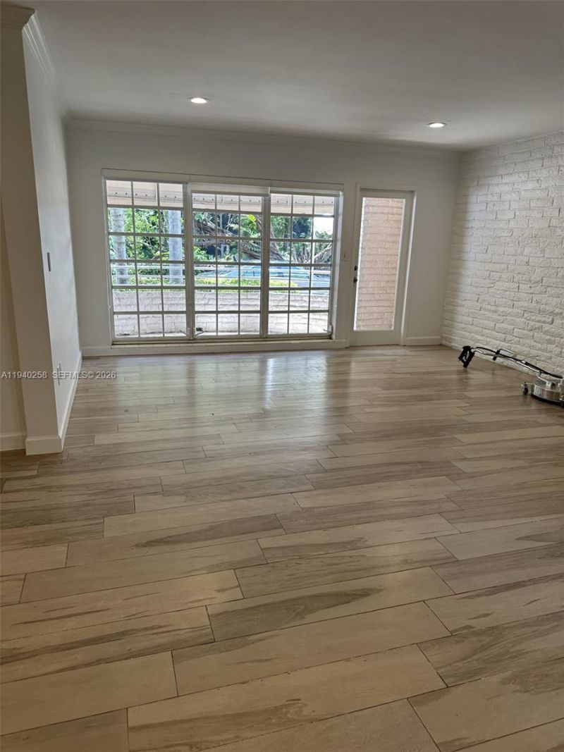 60 Park Dr , Unit B, Bal Harbour, FL 33154 Photo