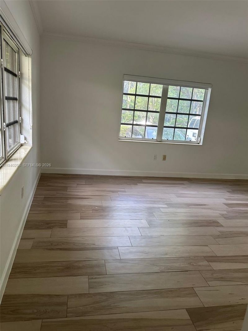 60 Park Dr , Unit B, Bal Harbour, FL 33154 Photo