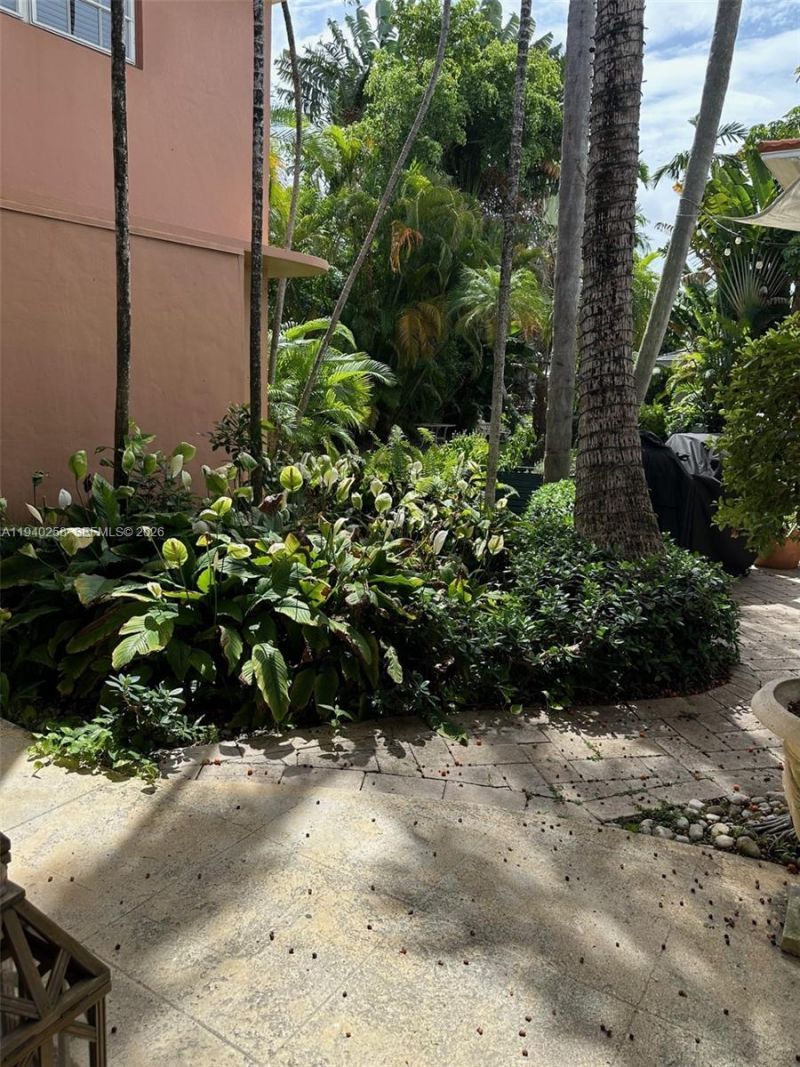 60 Park Dr , Unit B, Bal Harbour, FL 33154 Photo