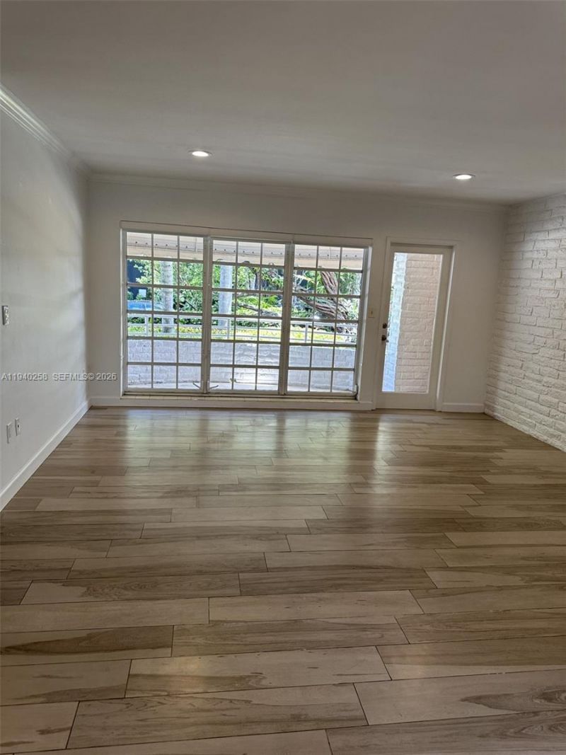 60 Park Dr , Unit B, Bal Harbour, FL 33154 Photo