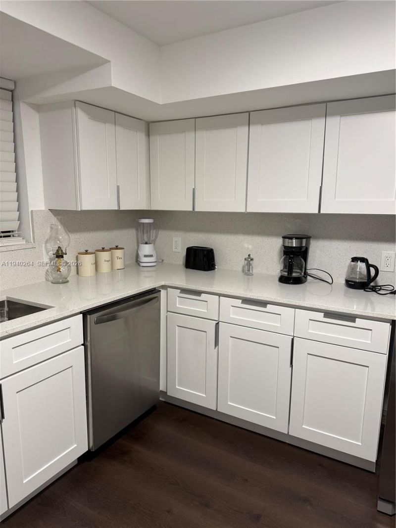 2036 NE 21st Ave, Unit 2, Fort Lauderdale, FL 33305 Photo