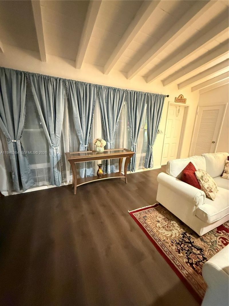 2036 NE 21st Ave, Unit 2, Fort Lauderdale, FL 33305 Photo