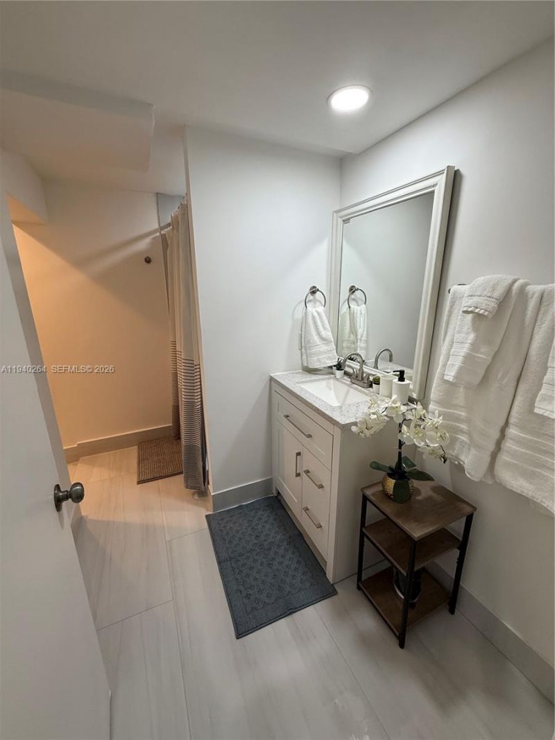 2036 NE 21st Ave, Unit 2, Fort Lauderdale, FL 33305 Photo
