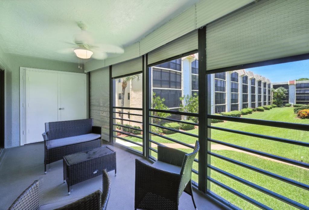 23380 Carolwood Lane, Unit 202, Boca Raton, FL 33428 Photo