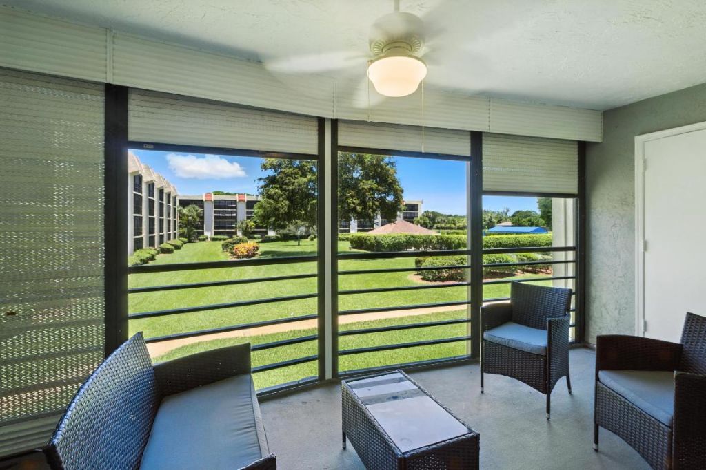 23380 Carolwood Lane, Unit 202, Boca Raton, FL 33428 Photo