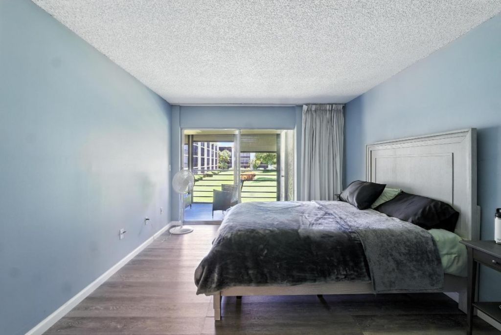 23380 Carolwood Lane, Unit 202, Boca Raton, FL 33428 Photo