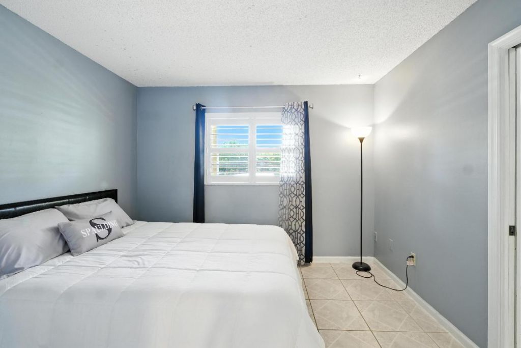 23380 Carolwood Lane, Unit 202, Boca Raton, FL 33428 Photo