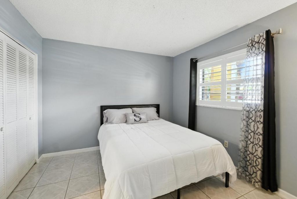 23380 Carolwood Lane, Unit 202, Boca Raton, FL 33428 Photo