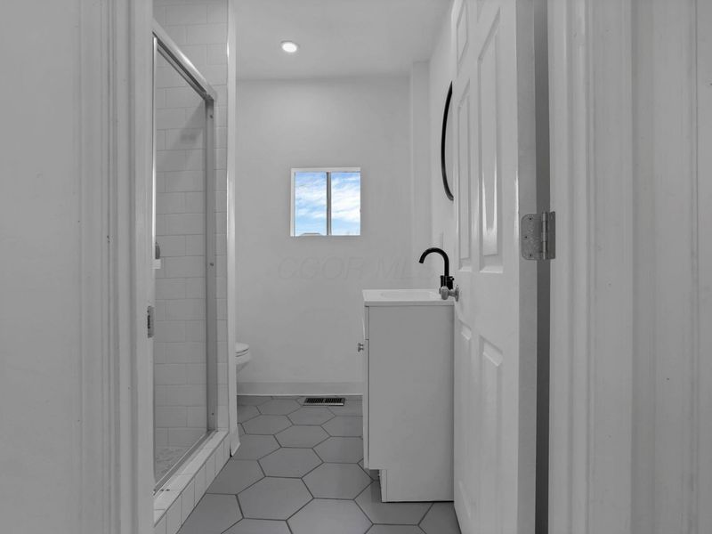 999 S 22nd Street, Columbus, OH 43206 Photo 32