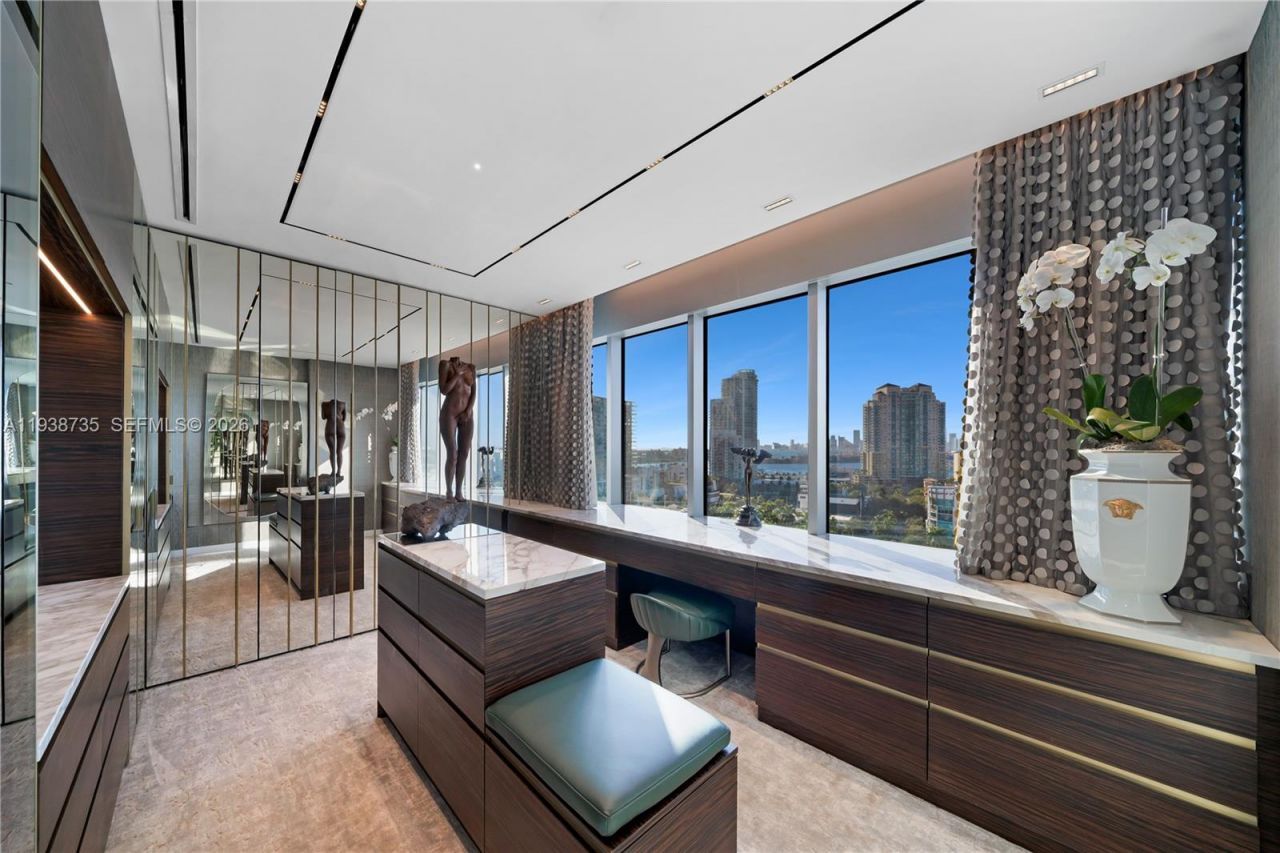 120 Ocean Dr , Unit 1400, Miami Beach, FL 33139 Photo