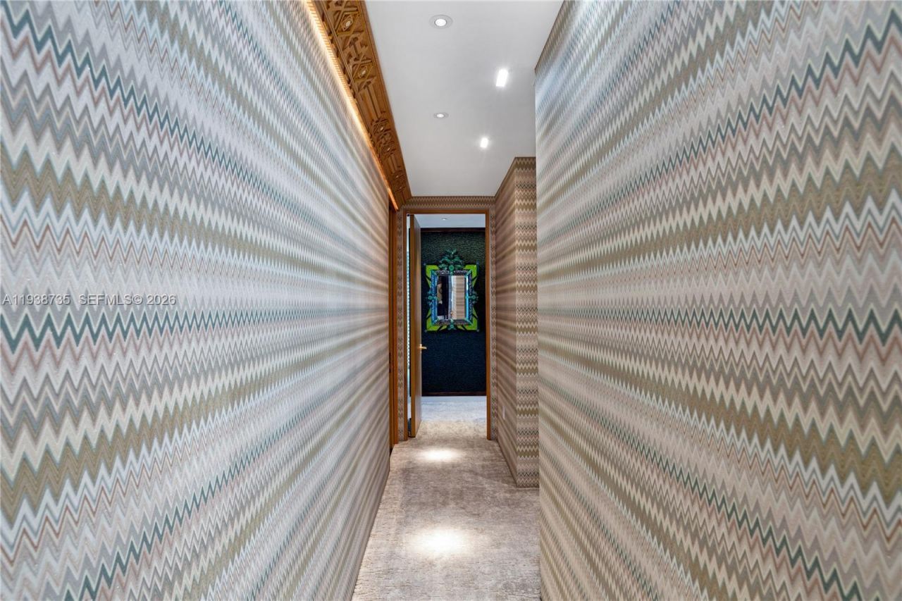 120 Ocean Dr , Unit 1400, Miami Beach, FL 33139 Photo