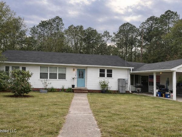2212 E Canal Street, Picayune, MS 39466