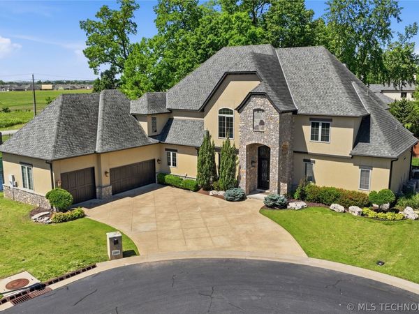 12014 S Kingston Place, Tulsa, OK 74137