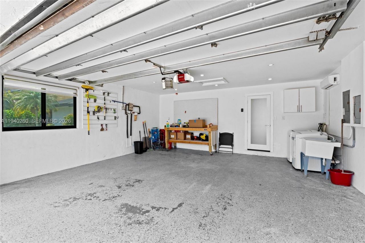 730 SW 95th Ter, Pembroke Pines, FL 33025 Photo