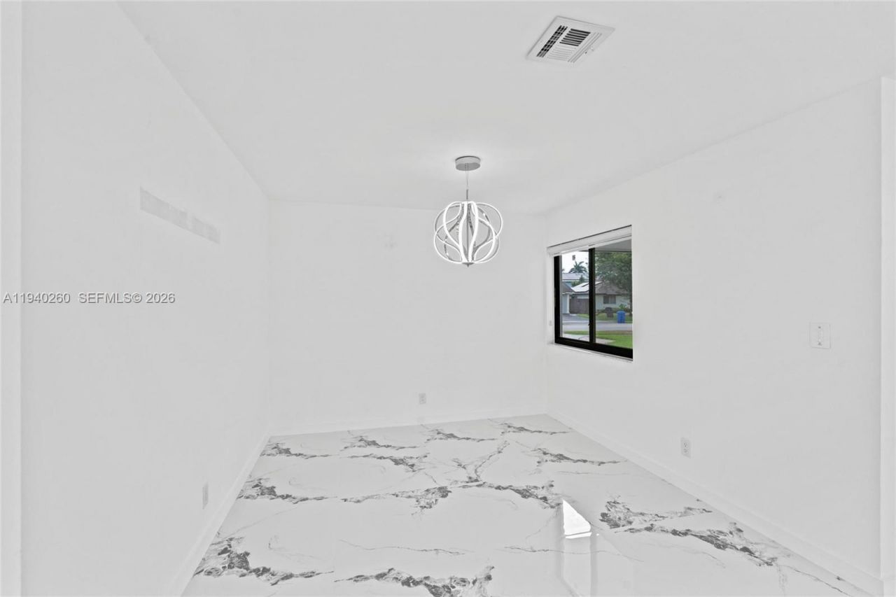 730 SW 95th Ter, Pembroke Pines, FL 33025 Photo