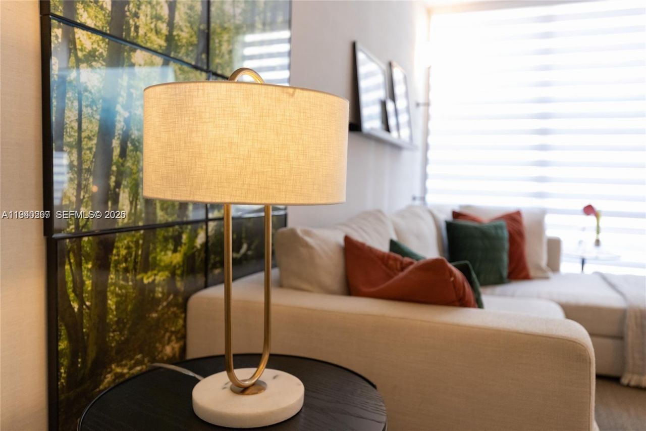 210 172nd St, Unit 131, Sunny Isles Beach, FL 33160 Photo