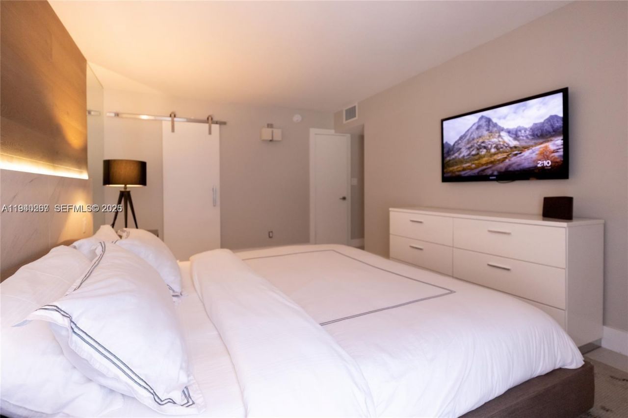 210 172nd St, Unit 131, Sunny Isles Beach, FL 33160 Photo