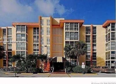 210 172nd St, Unit 131, Sunny Isles Beach, FL 33160 Photo