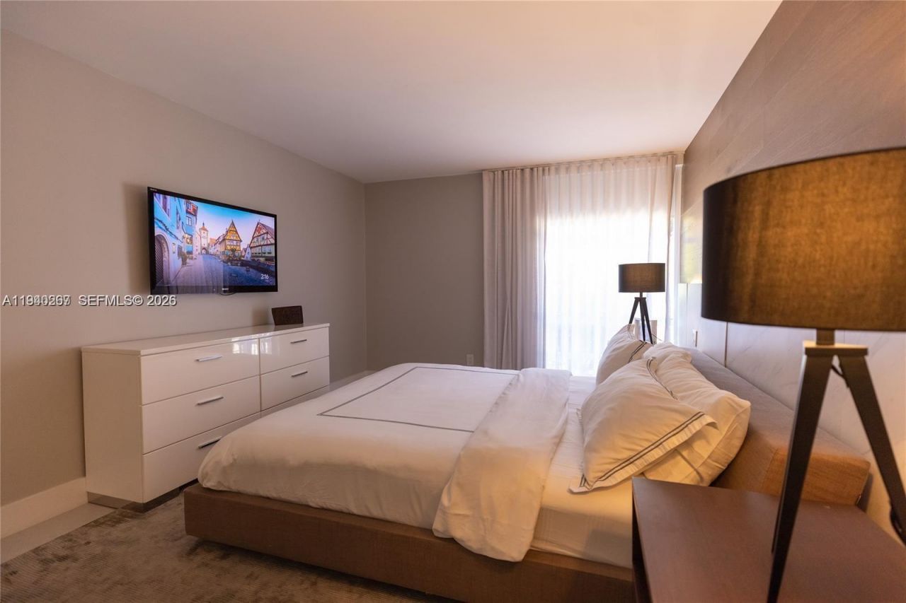 210 172nd St, Unit 131, Sunny Isles Beach, FL 33160 Photo