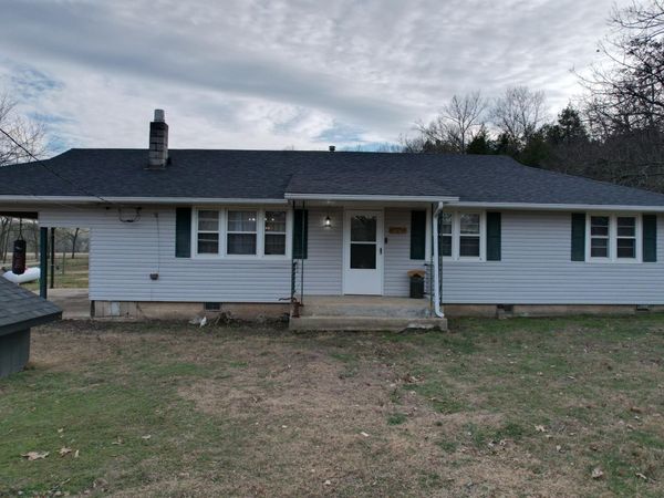24 County Road 947, Squires, MO 65755