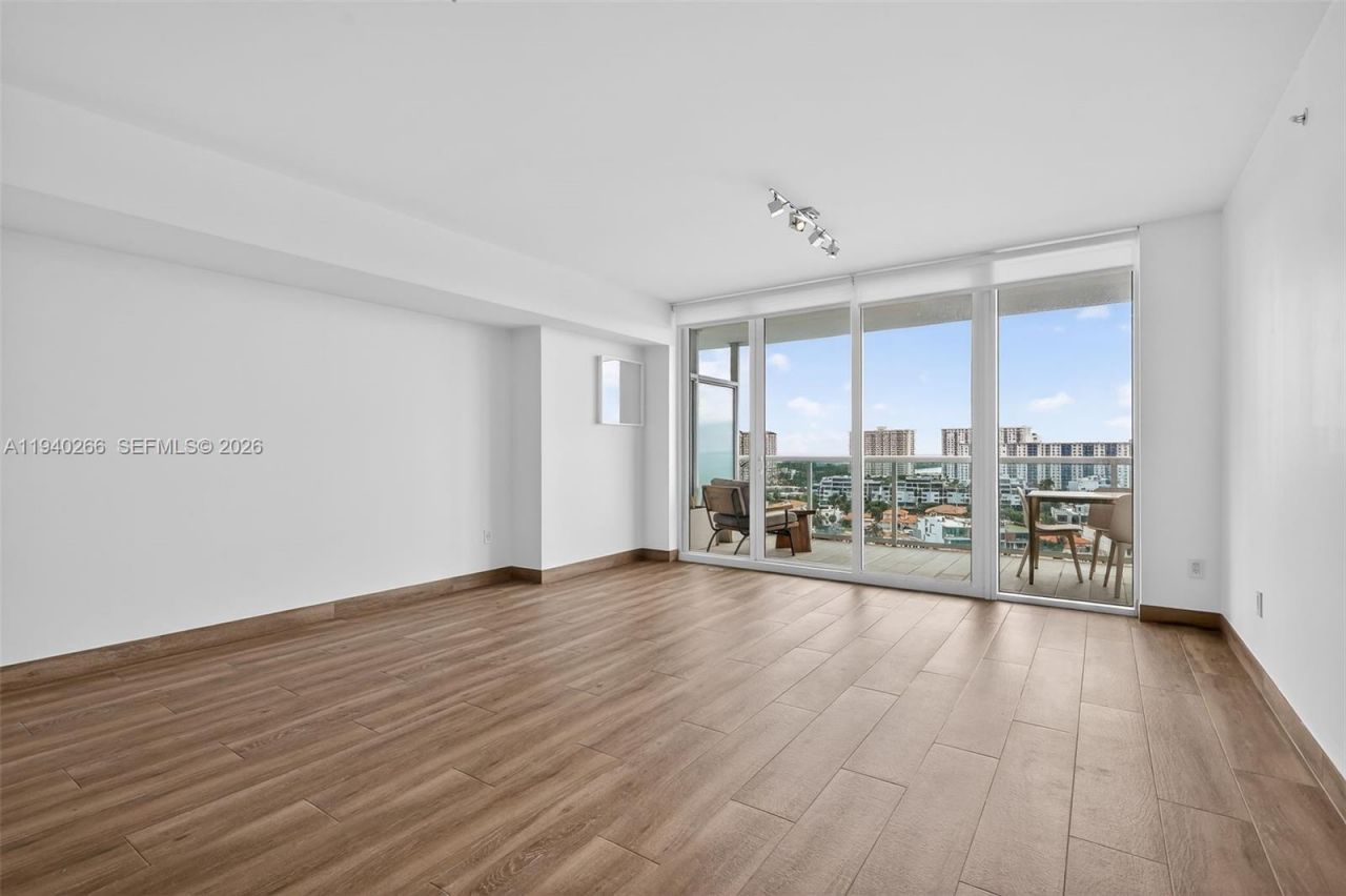 400 Sunny Isles Blvd, Unit 1207, Sunny Isles Beach, FL 33160 Photo