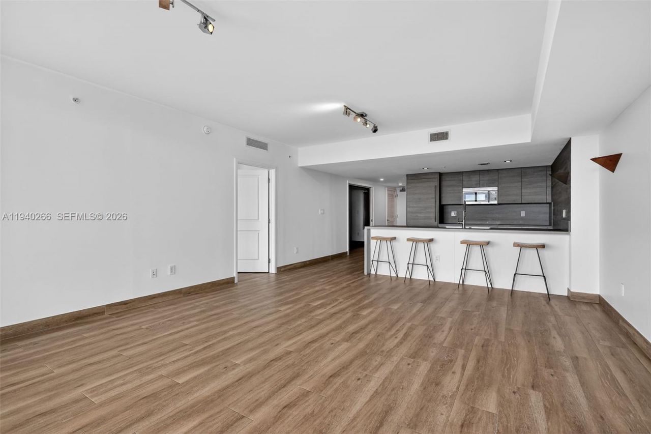 400 Sunny Isles Blvd, Unit 1207, Sunny Isles Beach, FL 33160 Photo