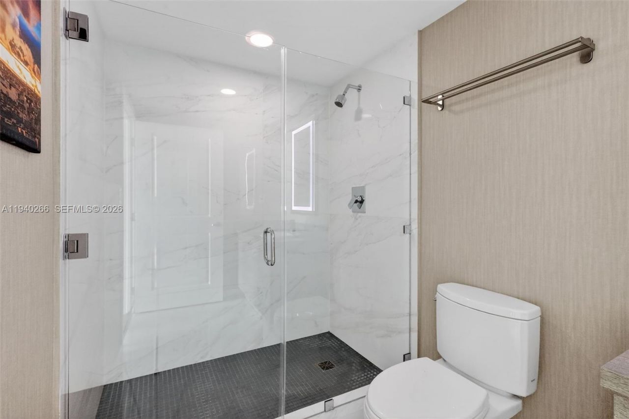 400 Sunny Isles Blvd, Unit 1207, Sunny Isles Beach, FL 33160 Photo