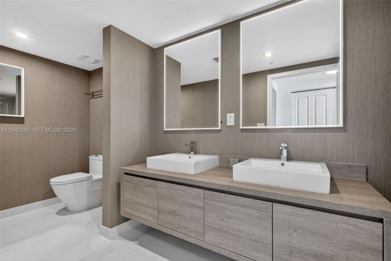 400 Sunny Isles Blvd, Unit 1207, Sunny Isles Beach, FL 33160 Photo