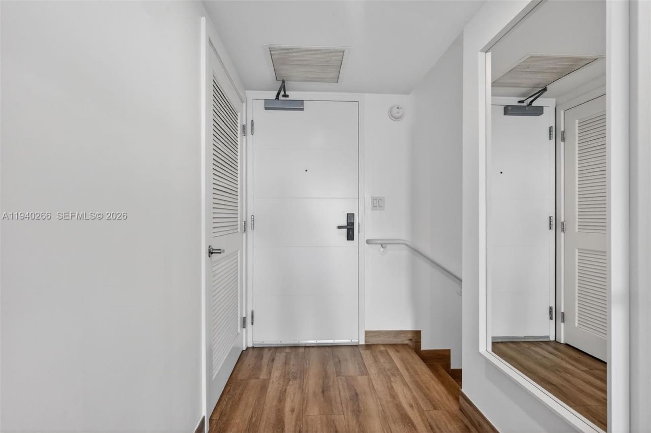 400 Sunny Isles Blvd, Unit 1207, Sunny Isles Beach, FL 33160 Photo