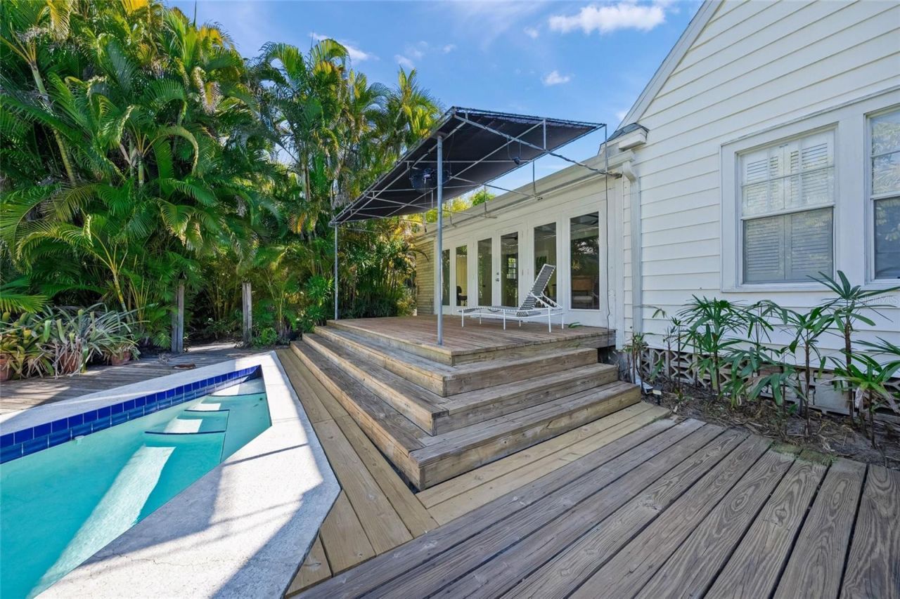 1917 Bahia Vista Street, Sarasota, FL 34239 Photo