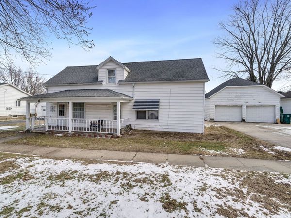 220 Hagar Avenue, Milledgeville, IL 61051