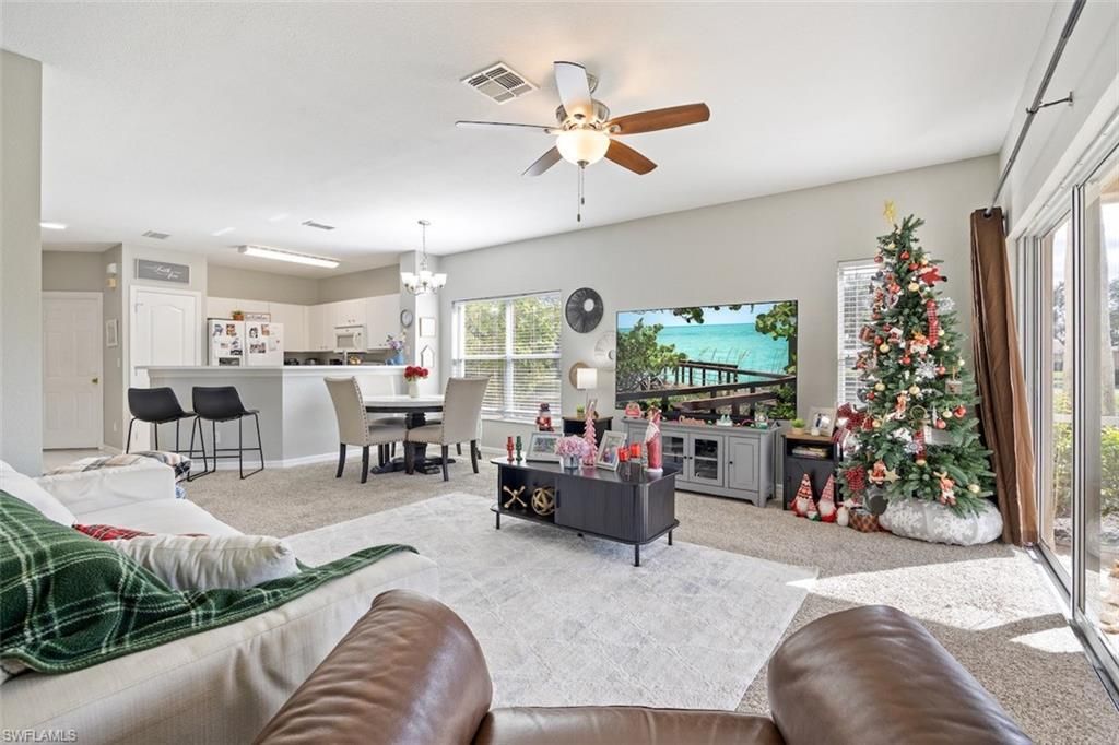 1338 Weeping Willow Ct, Cape Coral, FL 33909 Photo