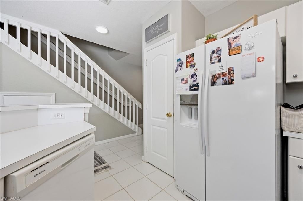 1338 Weeping Willow Ct, Cape Coral, FL 33909 Photo