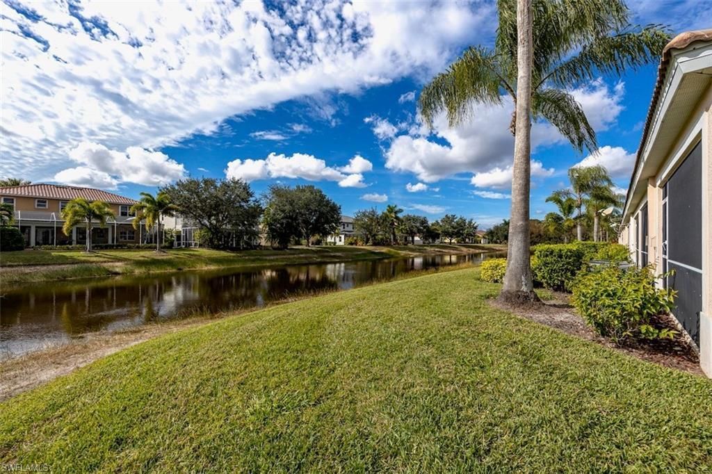 1338 Weeping Willow Ct, Cape Coral, FL 33909 Photo