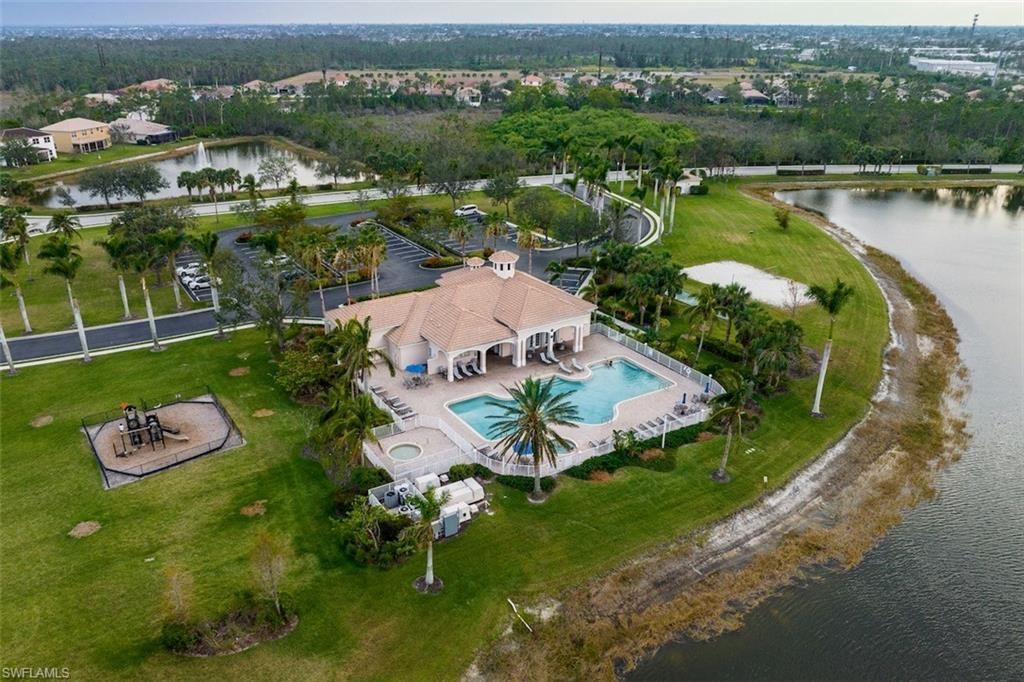 1338 Weeping Willow Ct, Cape Coral, FL 33909 Photo