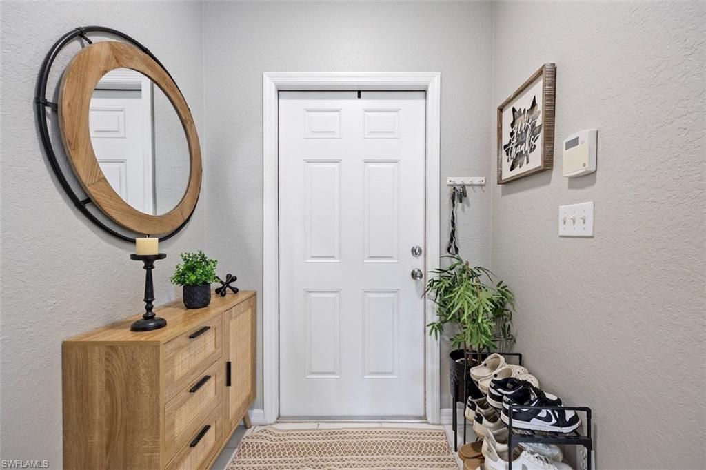 1338 Weeping Willow Ct, Cape Coral, FL 33909 Photo