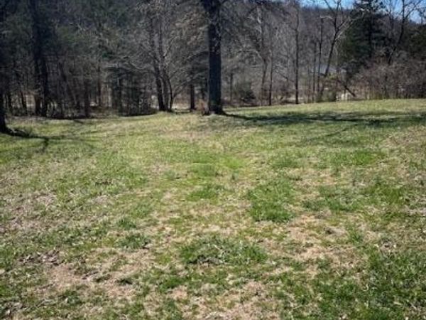 400 Hill Side Road, De Soto, MO 63020