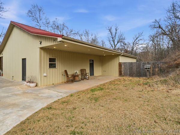 16698 S 433rd West Avenue, Bristow, OK 74010