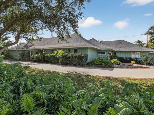 285 Golfview Drive, Tequesta, FL 33469