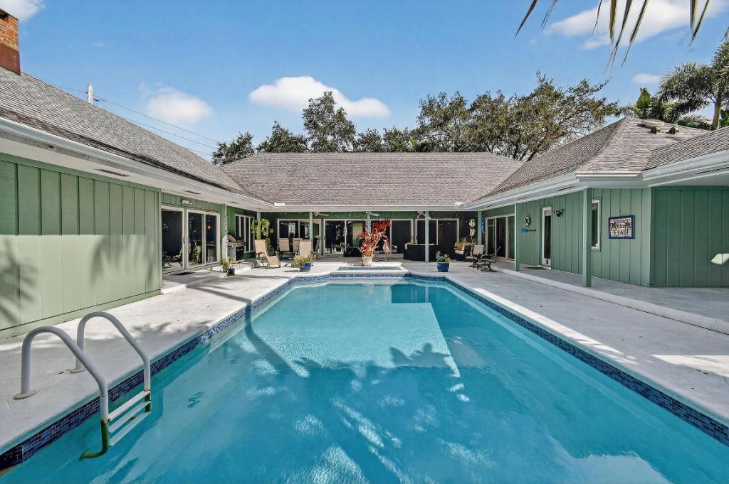 285 Golfview Drive, Tequesta, FL 33469 Photo