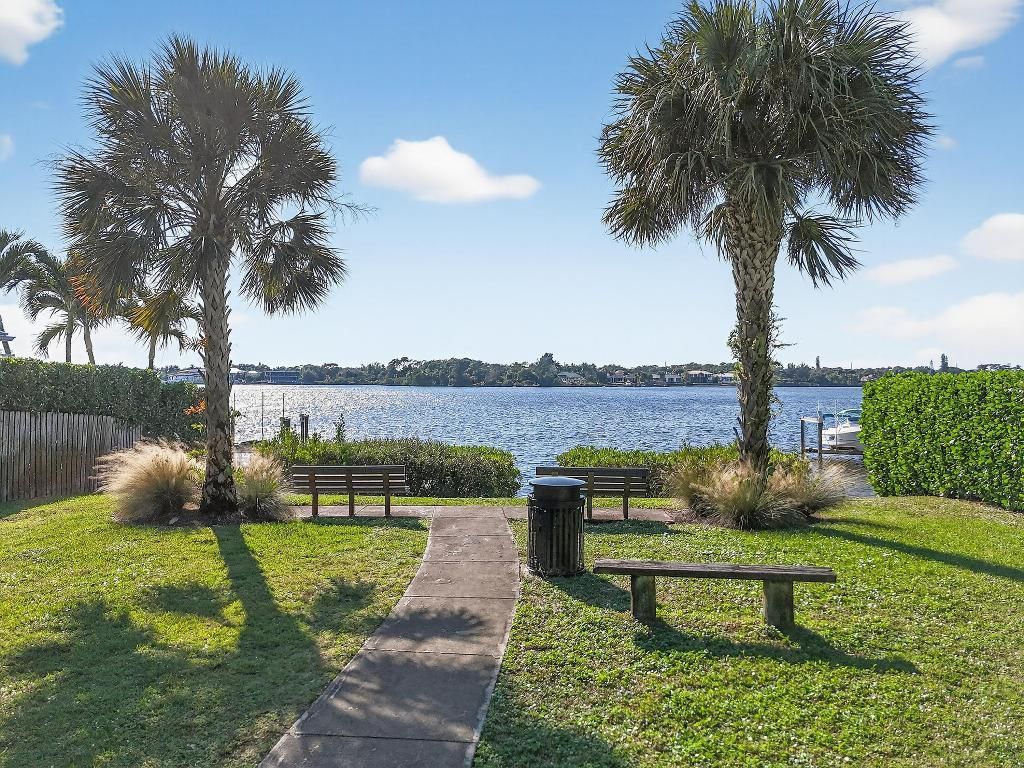 285 Golfview Drive, Tequesta, FL 33469 Photo