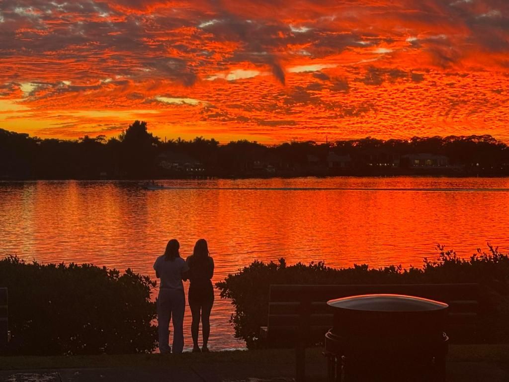 285 Golfview Drive, Tequesta, FL 33469 Photo