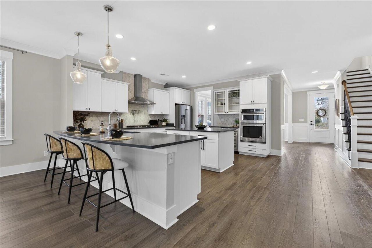 274 Great Lawn Drive Photo 12