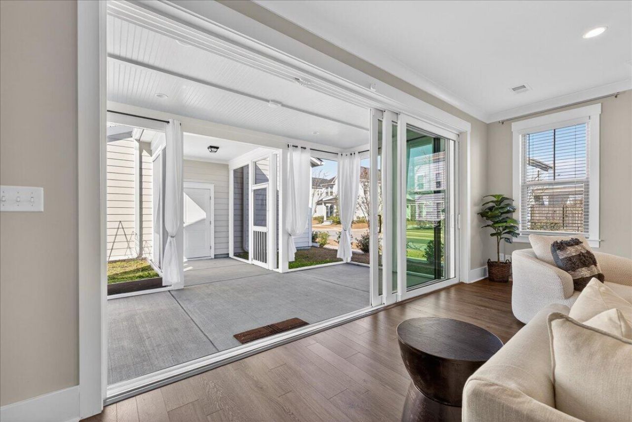 274 Great Lawn Drive Photo 23