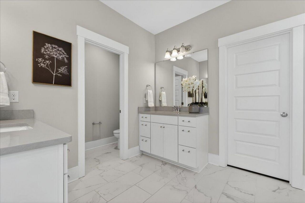 274 Great Lawn Drive Photo 32