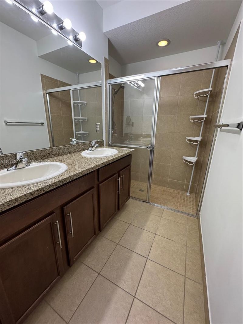 917 SW 147th Ave, Unit 2006, Pembroke Pines, FL 33027 Photo