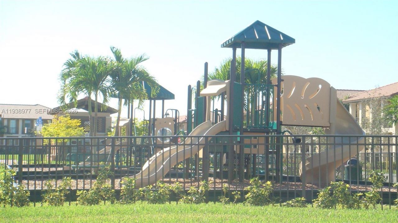 917 SW 147th Ave, Unit 2006, Pembroke Pines, FL 33027 Photo