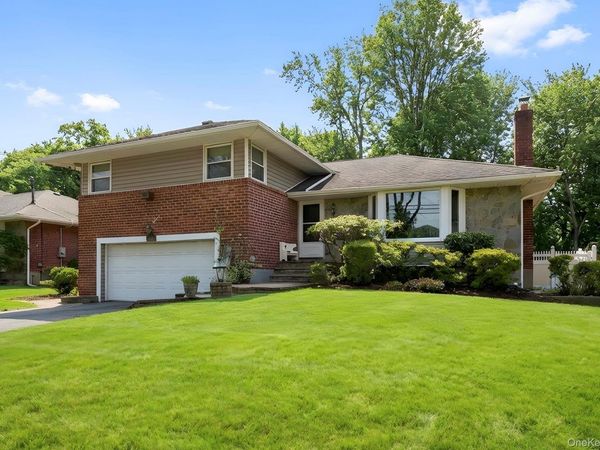 24 Cedar Road, Westbury, NY 11590